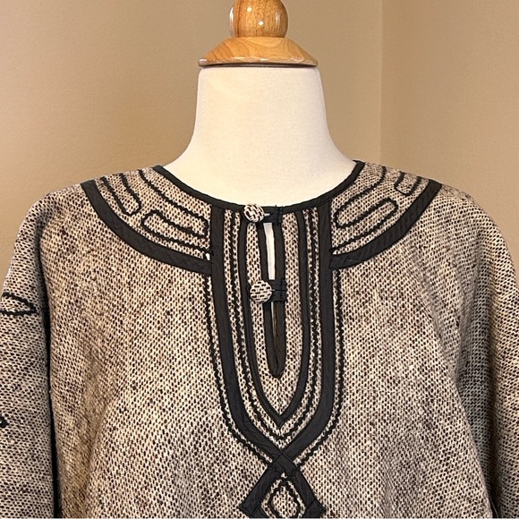 Vintage Embroidered Handmade in Guatemala 100% Wool Lined cape poncho sz OS - Picture 3 of 16